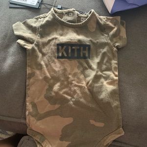 Brand new with tags Kith Camouflage onesie 6M